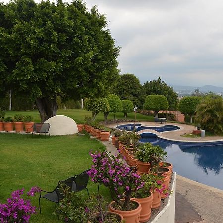 Villa Internacional Hotel & Club Cuernavaca Exterior foto